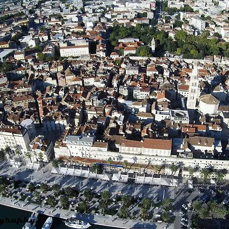 Luxury Art * Σπλιτ